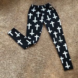 Cross leggings